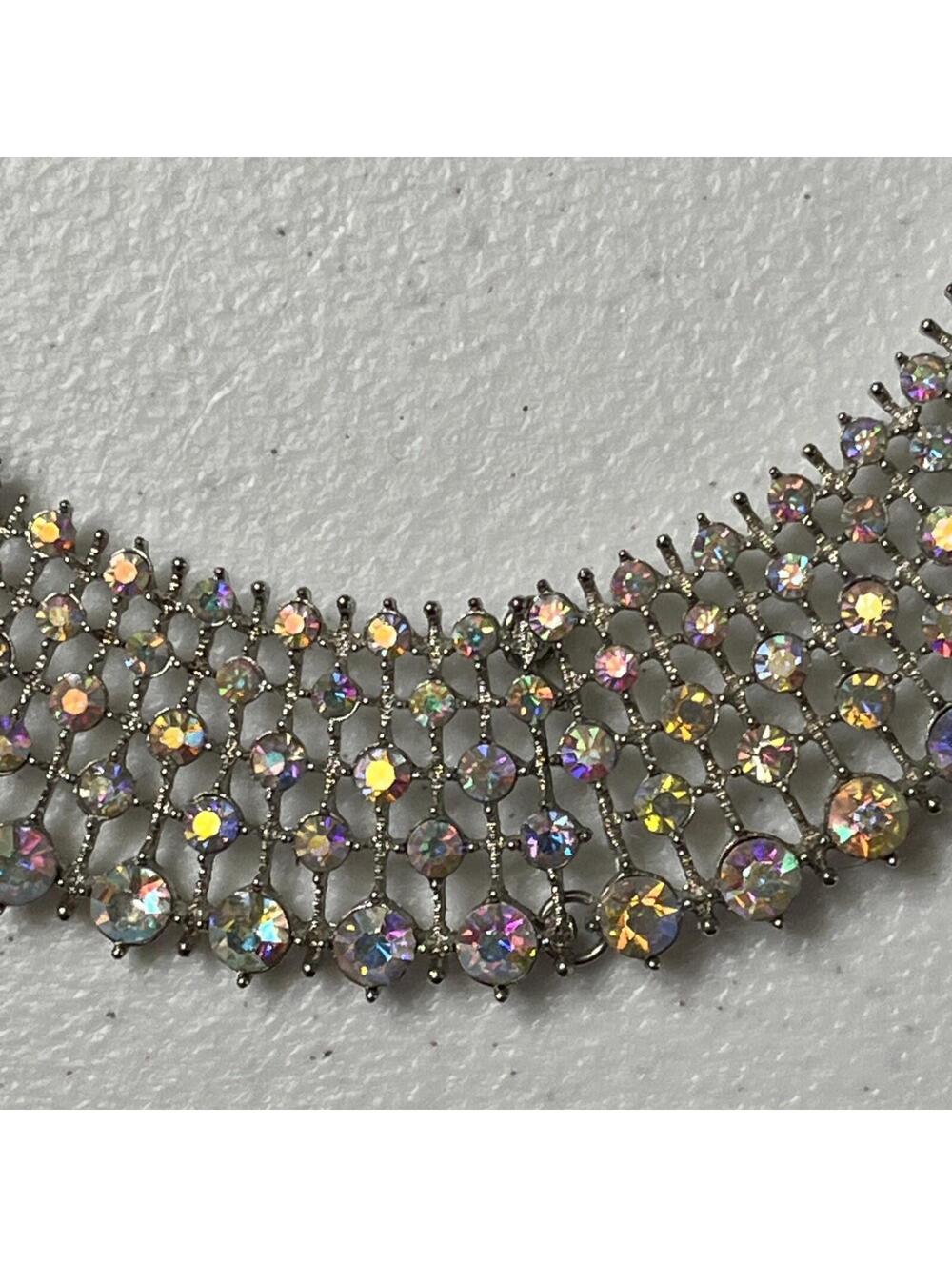 Mi Amore Silver Tone Prizmatic Collar Necklace 6” With 3” Extender - Picture 5 of 5